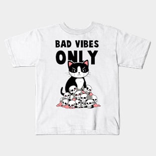 BAD VIBES ONLY CAT SKULL Funny Quote Hilarious Sayings Humor Kids T-Shirt